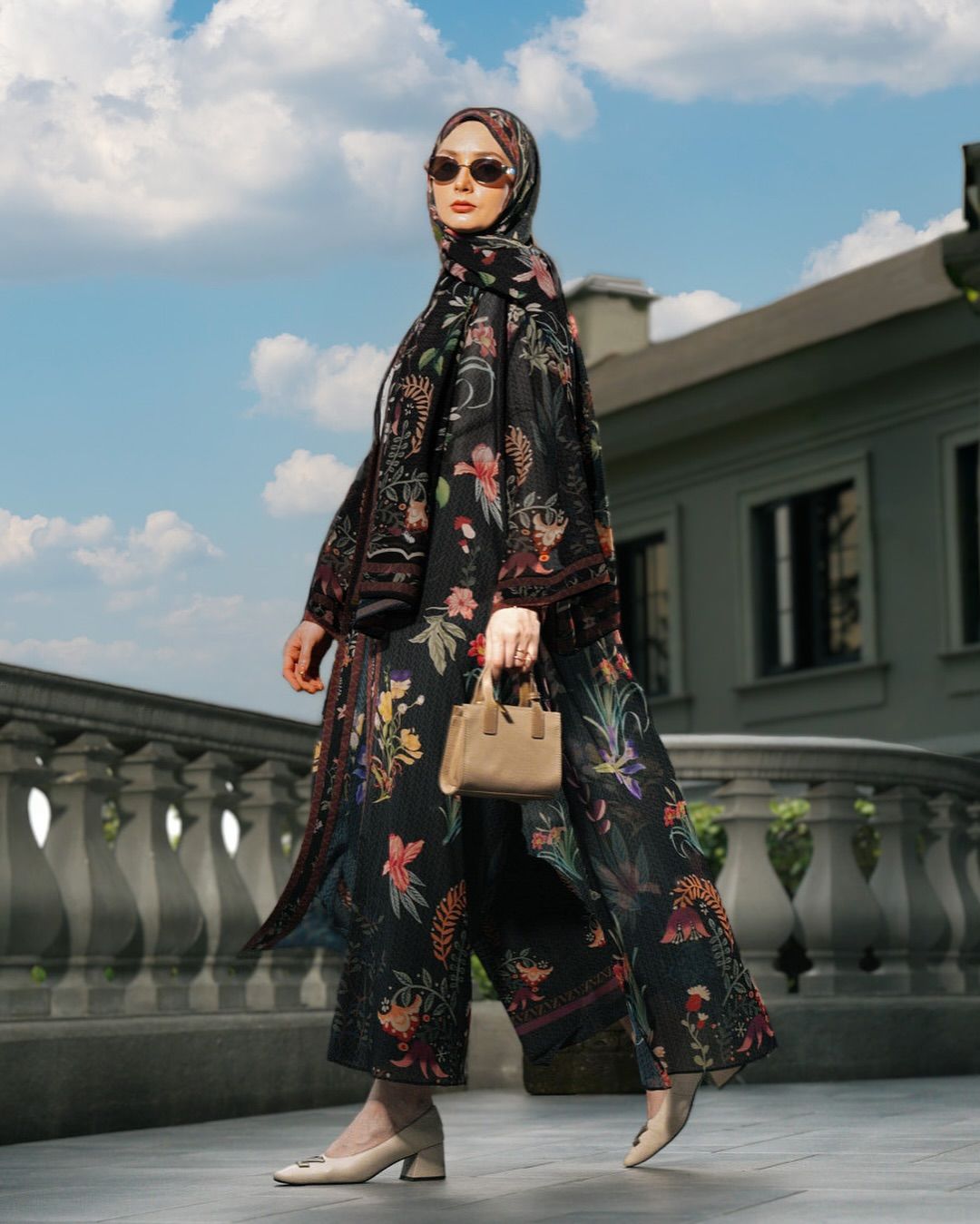 Caeloura Set – Black