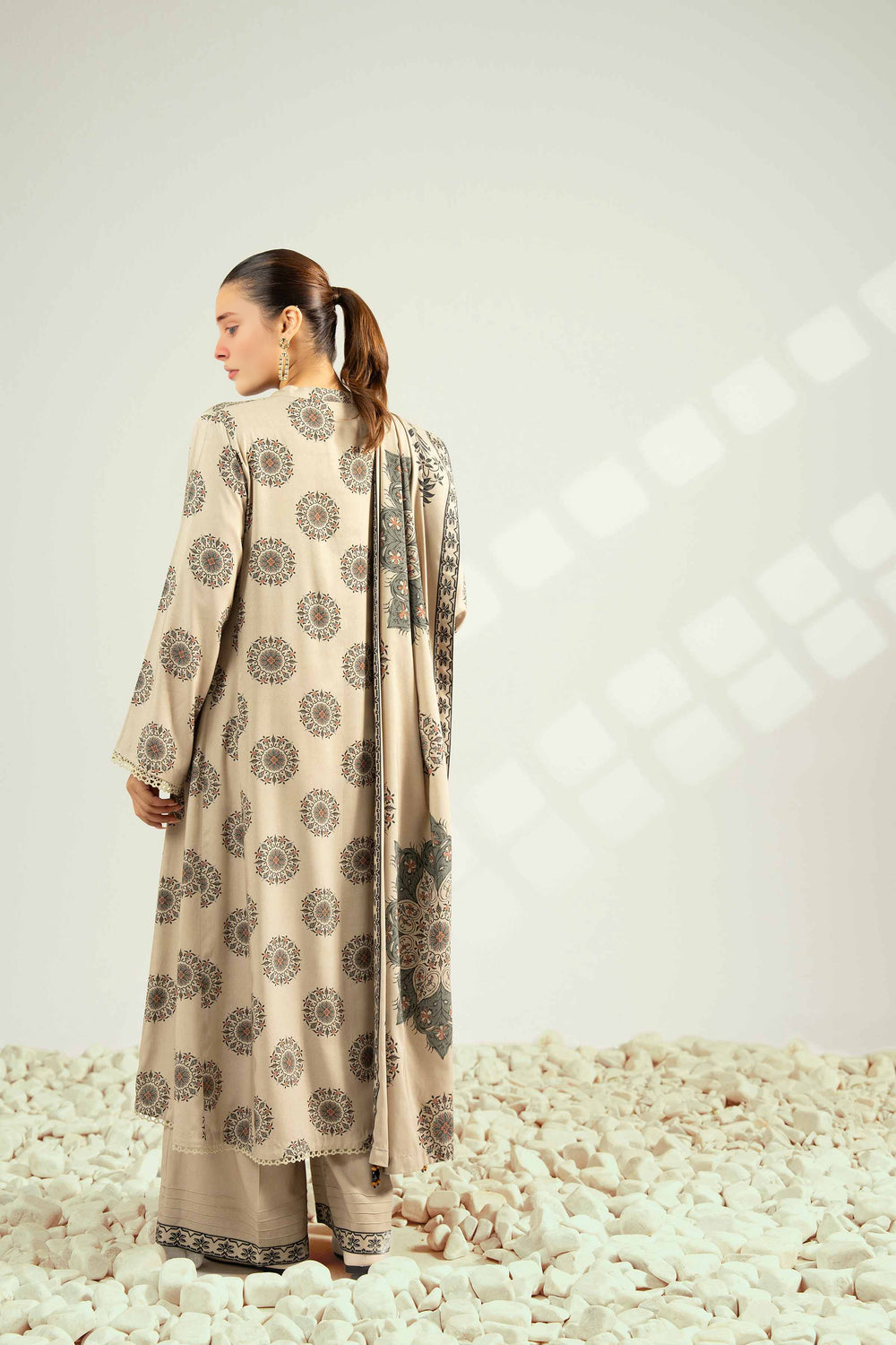 3 Piece Khaddar Suit-Printed