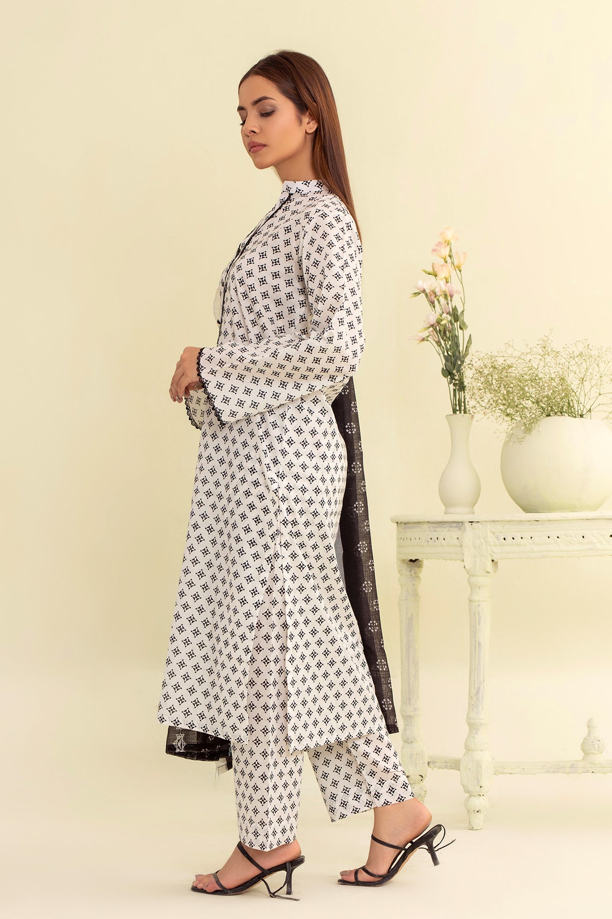 Digital Printed Lawn 3Piece (Pret)