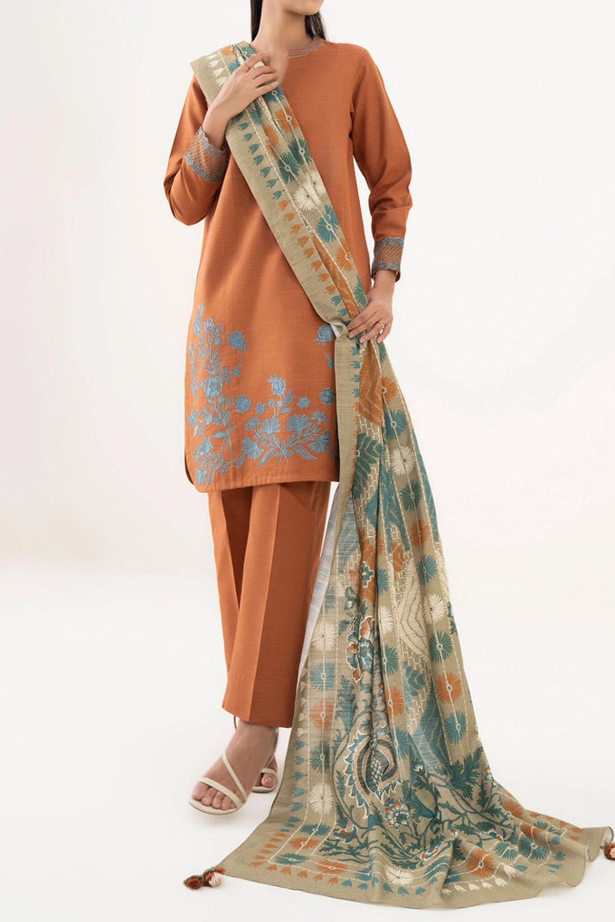 3 Piece Khaddar Suit-Printed
