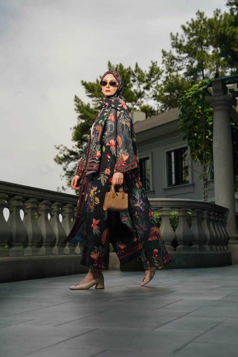 Caeloura Set – Black